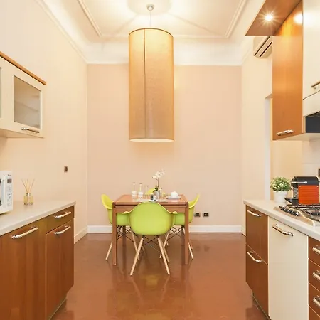Hintown Canonica Apartment *